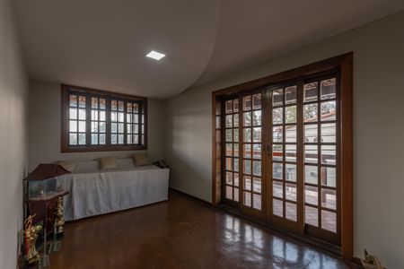 Casa à venda com 410m², 4 quartos e 3 vagasSala 2