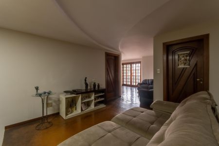 Casa à venda com 410m², 4 quartos e 3 vagasSala 2