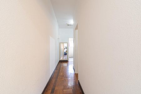 Casa à venda com 179m², 3 quartos e 2 vagas Casa à venda com 179m², 3 quartos e 2 vagasCorredor