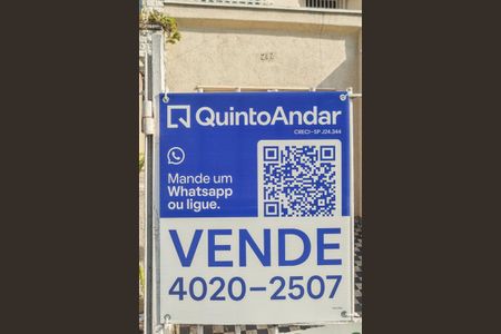 Casa à venda com 179m², 3 quartos e 2 vagas Casa à venda com 179m², 3 quartos e 2 vagasPlaca Instalada
