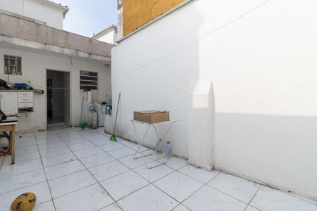 Casa à venda com 179m², 3 quartos e 2 vagas Casa à venda com 179m², 3 quartos e 2 vagasQuintal 2