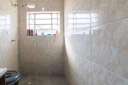 Casa à venda com 179m², 3 quartos e 2 vagas Casa à venda com 179m², 3 quartos e 2 vagasBanheiro