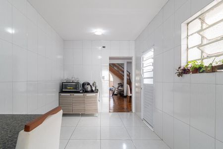 Casa à venda com 179m², 3 quartos e 2 vagas Casa à venda com 179m², 3 quartos e 2 vagasCopa