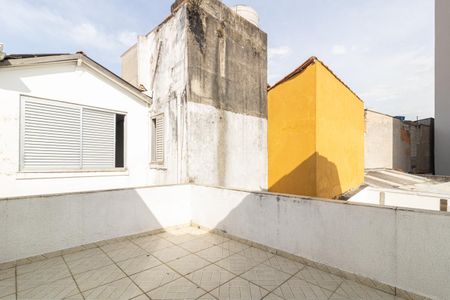 Casa à venda com 179m², 3 quartos e 2 vagas Casa à venda com 179m², 3 quartos e 2 vagasVaranda do Quarto 2