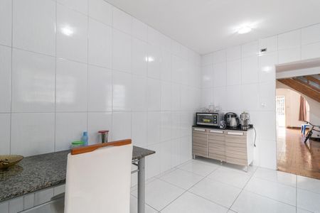 Casa à venda com 179m², 3 quartos e 2 vagas Casa à venda com 179m², 3 quartos e 2 vagasCopa