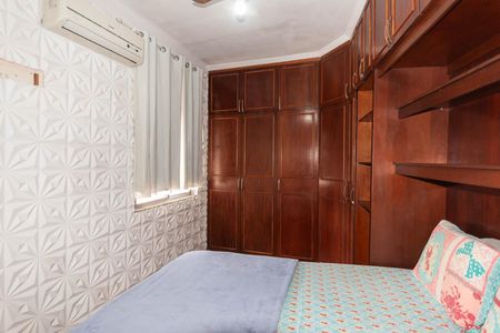 Casa à venda com 200m², 3 quartos e 2 vagas Casa à venda com 200m², 3 quartos e 2 vagasSuíte