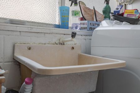 Apartamento à venda com 100m², 2 quartos e 1 vagaÁrea de Serviço