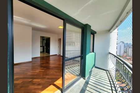 Varanda de apartamento para alugar com 3 quartos, 98m² em Indianópolis, São Paulo