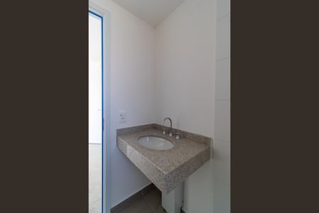 Apartamento à venda com 100m², 3 quartos e 2 vagas Apartamento à venda com 100m², 3 quartos e 2 vagasBanheiro da Suíte 1