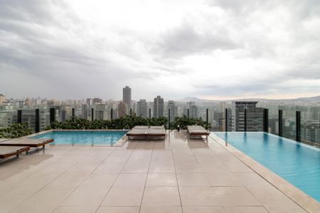 Apartamento à venda com 100m², 3 quartos e 2 vagas Apartamento à venda com 100m², 3 quartos e 2 vagasÁrea comum - Piscina