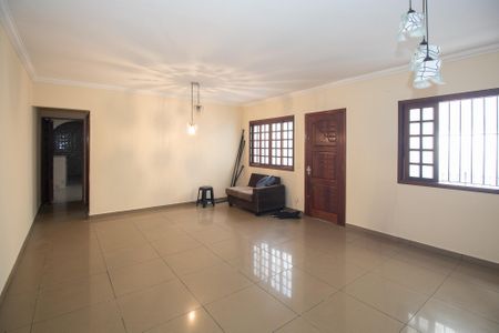 Casa à venda com 300m², 3 quartos e sem vagaSala