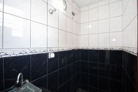 Casa à venda com 300m², 3 quartos e sem vagaBanheiro da Suíte