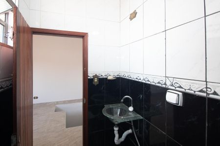 Casa à venda com 300m², 3 quartos e sem vagaBanheiro da Suíte