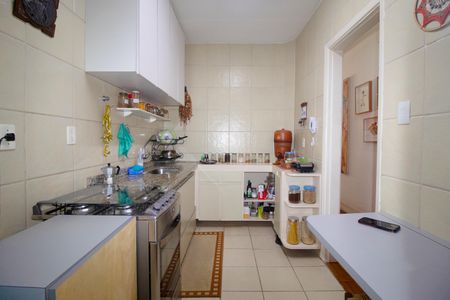 Apartamento para alugar com 85m², 3 quartos e sem vagaCozinha