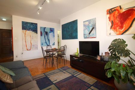 Apartamento para alugar com 85m², 3 quartos e sem vagaSala