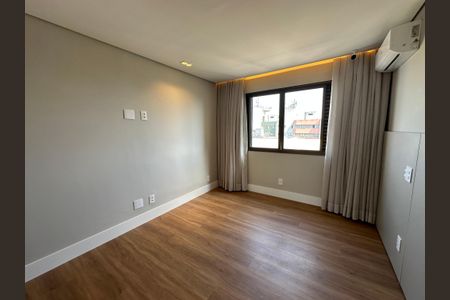 Apartamento à venda com 287m², 3 quartos e 4 vagasSuíte 2