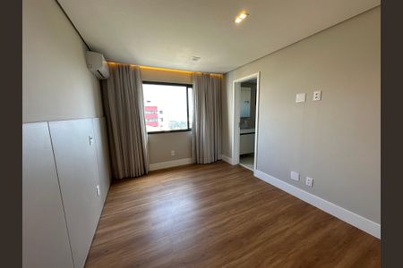 Apartamento à venda com 287m², 3 quartos e 4 vagasSuíte 1