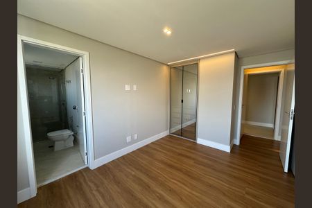 Apartamento à venda com 287m², 3 quartos e 4 vagasSuíte 1