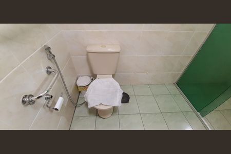 Apartamento à venda com 83m², 3 quartos e 1 vaga Apartamento à venda com 83m², 3 quartos e 1 vagaBanheiro Social