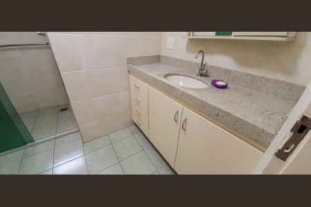 Apartamento à venda com 83m², 3 quartos e 1 vaga Apartamento à venda com 83m², 3 quartos e 1 vagaBanheiro Social
