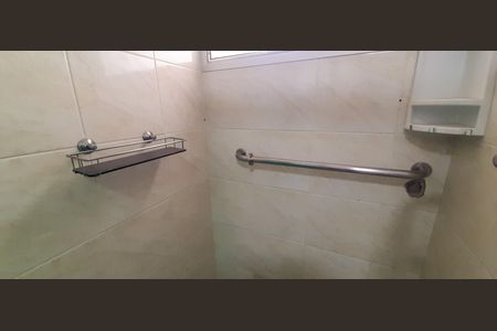 Apartamento à venda com 83m², 3 quartos e 1 vaga Apartamento à venda com 83m², 3 quartos e 1 vagaBanheiro Social