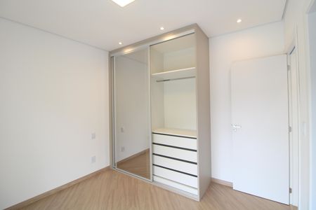 Casa de condomínio para alugar com 460m², 4 quartos e 4 vagasSuite 1