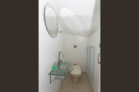 Casa à venda com 200m², 3 quartos e 1 vagaLavabo