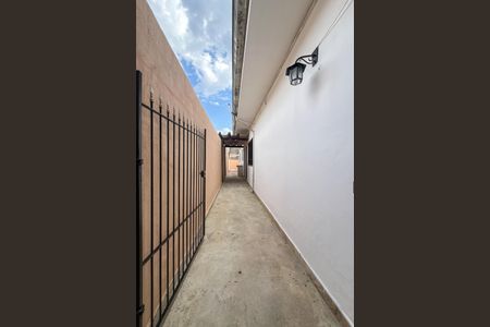 Casa para alugar com 145m², 2 quartos e 2 vagasQuintal