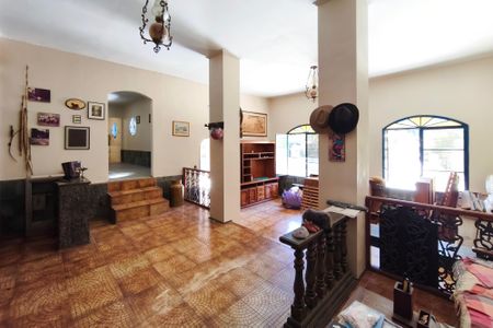 Casa à venda com 340m², 3 quartos e 15 vagasSala de Estar