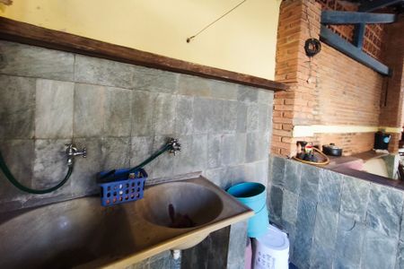 Casa à venda com 340m², 3 quartos e 15 vagasÁrea de Serviço