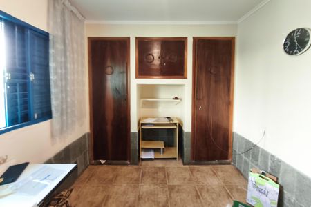 Casa à venda com 340m², 3 quartos e 15 vagasQuarto 2