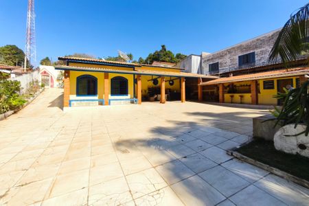 Casa à venda com 340m², 3 quartos e 15 vagasQuintal