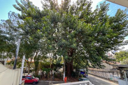 Casa à venda com 195m², 4 quartos e 2 vagas Casa à venda com 195m², 4 quartos e 2 vagasVista da Suíte