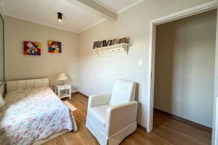 Casa à venda com 195m², 4 quartos e 2 vagas Casa à venda com 195m², 4 quartos e 2 vagasQuarto 1