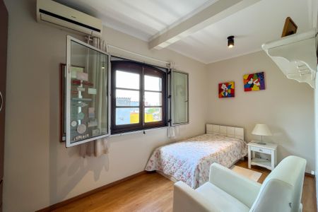 Quarto 1 de casa à venda com 4 quartos, 195m² em Jardim Santo Elias, São Paulo