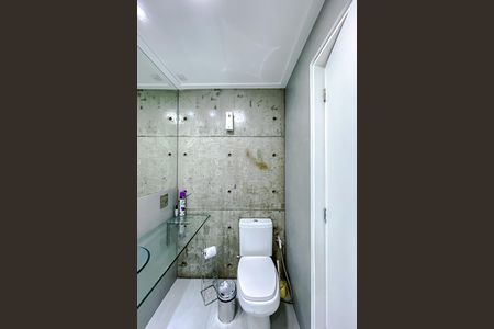 Apartamento à venda com 70m², 2 quartos e 1 vaga Apartamento à venda com 70m², 2 quartos e 1 vagaBanheiro