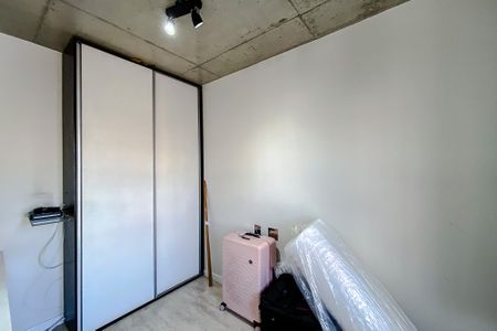 Apartamento à venda com 70m², 2 quartos e 1 vaga Apartamento à venda com 70m², 2 quartos e 1 vagaSala