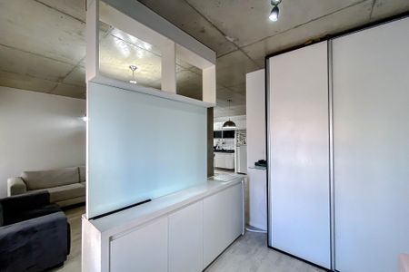 Apartamento à venda com 70m², 2 quartos e 1 vaga Apartamento à venda com 70m², 2 quartos e 1 vagaSala