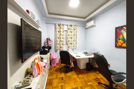 Casa à venda com 290m², 3 quartos e sem vagaQuarto 1