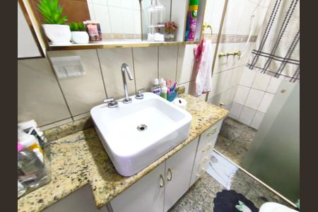 Casa à venda com 290m², 3 quartos e sem vagaBanheiro