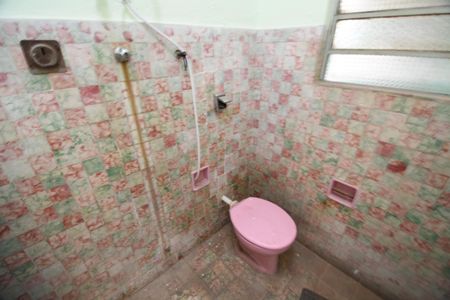 Casa à venda com 400m², 5 quartos e 2 vagasBanheiro