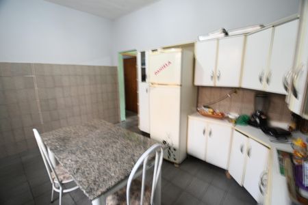 Casa à venda com 400m², 5 quartos e 2 vagasCasa 2 - Cozinha