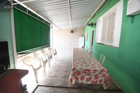 Casa à venda com 400m², 5 quartos e 2 vagasVaranda