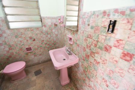 Casa à venda com 400m², 5 quartos e 2 vagasBanheiro