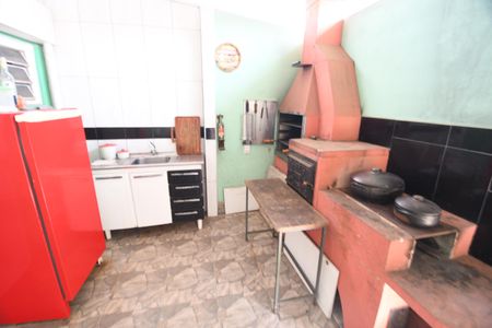 Casa à venda com 400m², 5 quartos e 2 vagasChurrasqueira