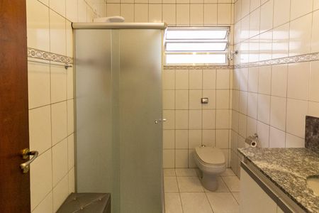 Casa à venda com 155m², 2 quartos e 3 vagasBanheiro Social