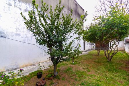 Casa à venda com 155m², 2 quartos e 3 vagasJardim e acesso a edícula