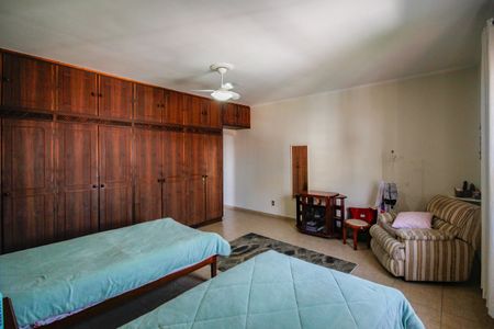 Casa à venda com 390m², 4 quartos e 4 vagas Casa à venda com 390m², 4 quartos e 4 vagasQuarto 3