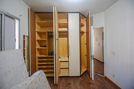 Apartamento à venda com 67m², 3 quartos e 1 vagaQuarto 2