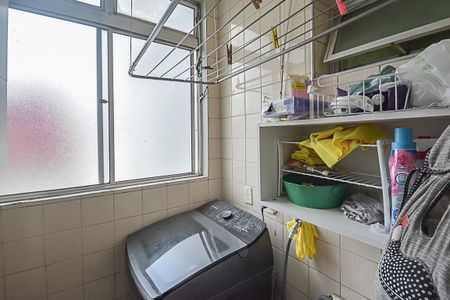 Apartamento à venda com 67m², 3 quartos e 1 vagaÁrea de Serviço